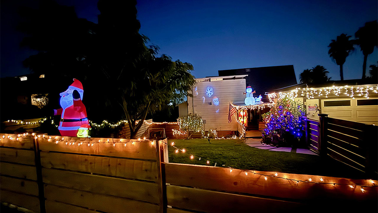 June Christmas Decorations 2025