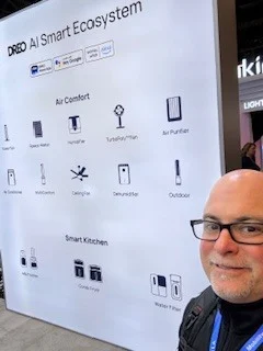 Having a GREAT time in La Jolla at #CES with David Skillin of Custom Robotics🤖
Excited for another fun day😎
#robotics #ai #ces #humanity